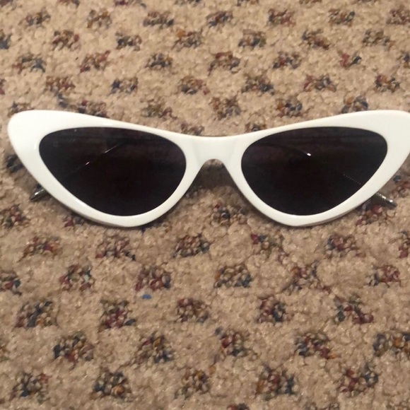 🎉HPx2🎉Gigi Barcelona Jane Sunglasses - Picture 6 of 7